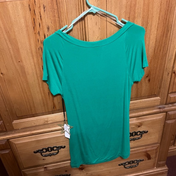 Womens Top, label only says There Is A Star In Every Woman ! - Picture 2 of 3